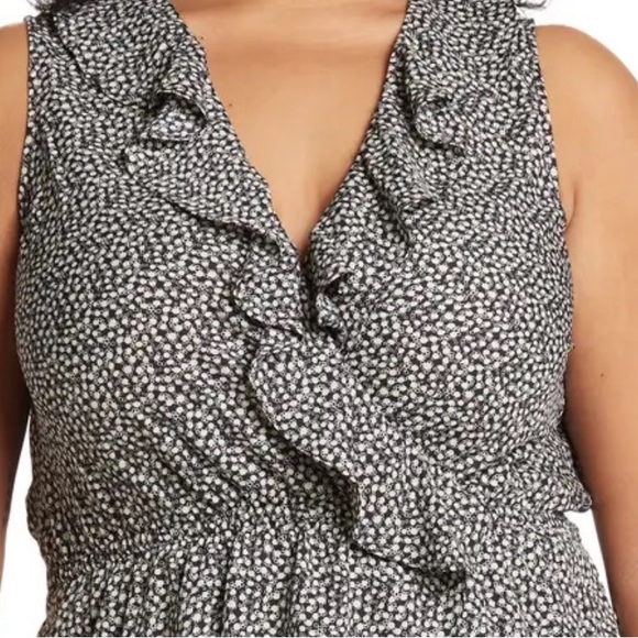 MAX STUDIO Printed Sleeveless Faux Wrap Top - Picture 4 of 6
